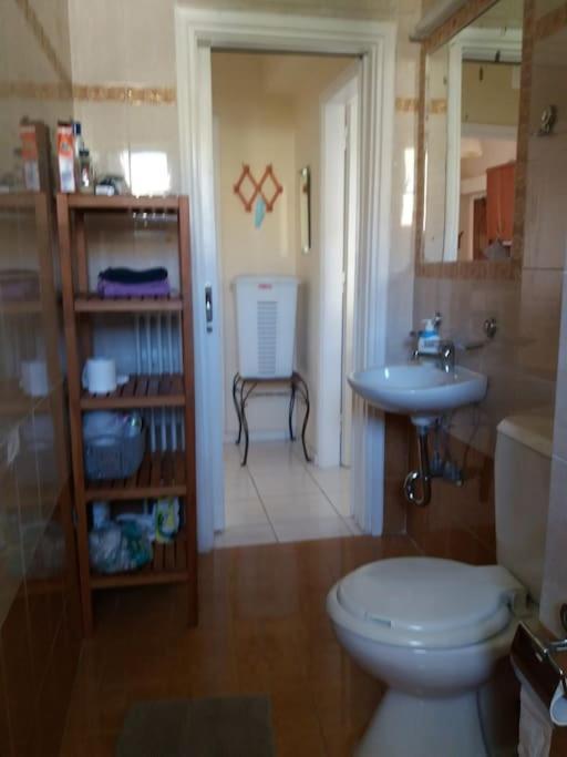 Nea Makri'S Little Ireland Apartman Kültér fotó